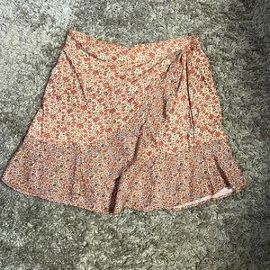 Short floral skirt  knee length nonsmoking home
